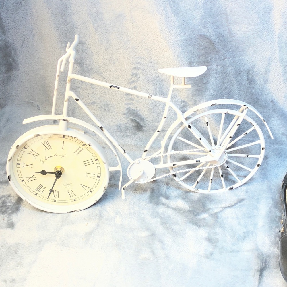 Bicycle Metal Clock Rustic French Café Style 1896 Quartz Decor (Clock Works)